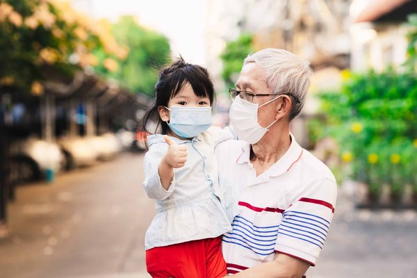 Comment intégrer un chien de race Staffordshire Bull Terrier dans un foyer avec un chat?